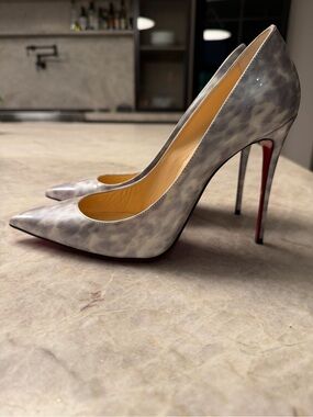 Rarely worn Christian Louboutin Silver Marble-Effect Kate 100mm Pumps